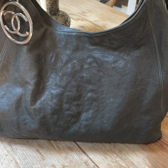 CHANEL COCO CABAS XL charcoal/black caviar leather tote with silver hardware. - Picture 3 of 17